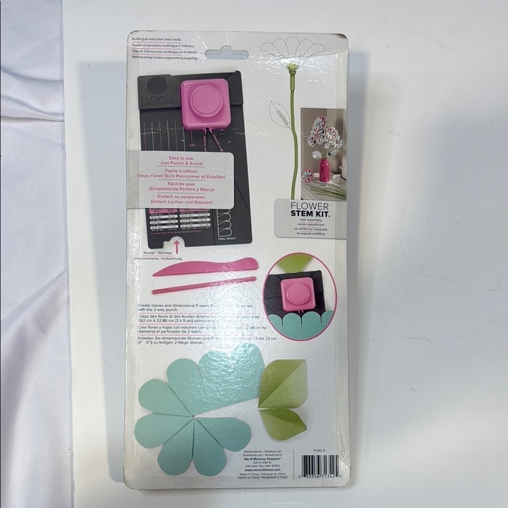 We R Memory Keepers Flower Punch Board - Pink - Picture 2 of 5